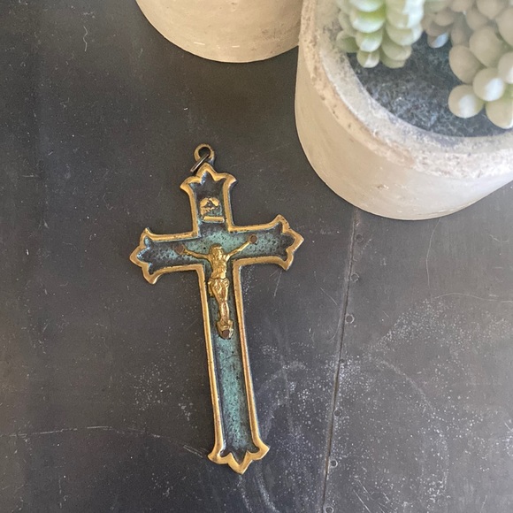 Vintage Brass Crucifix - Picture 1 of 4